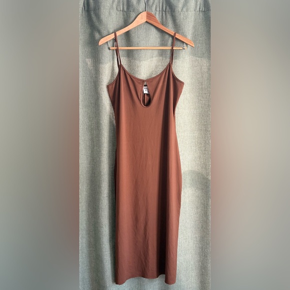Princess Polly Dresses & Skirts - Brown Princess Polly Strappy Keyhole Maxi Dress size 10